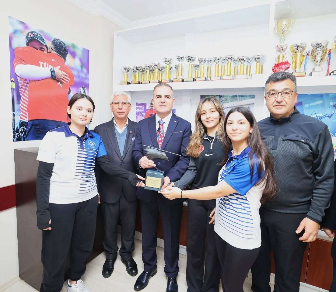 Vali Akbıyık’tan Milli Okçulara Ziyaret 1